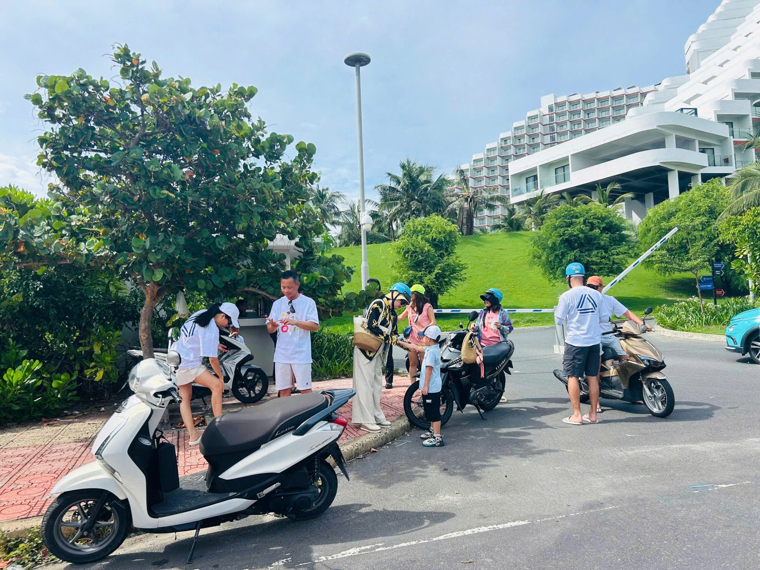 Thuê Xe Máy Sân Bay Cam Ranh