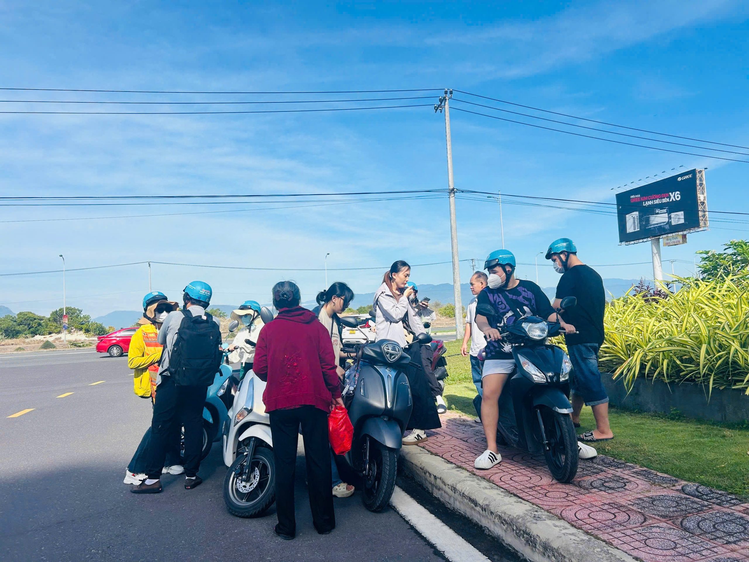 Thuê Xe Máy Sân Bay Cam Ranh